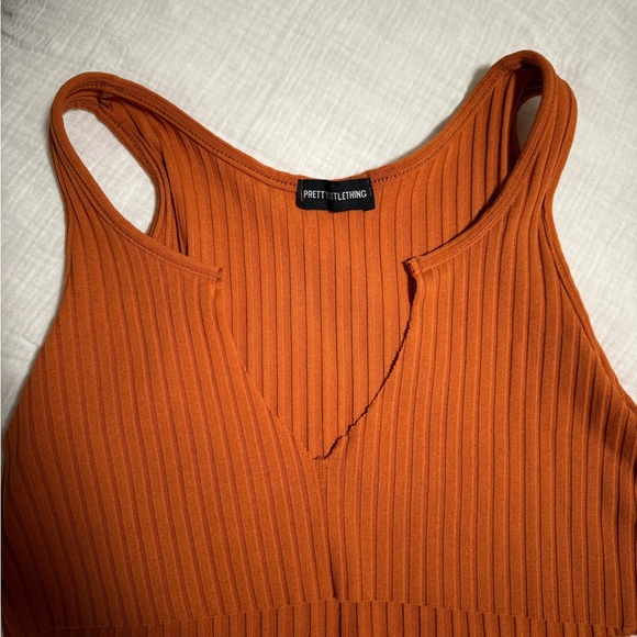 Small orange pretty little thing extreme cropped tank - Picture 3 of 5